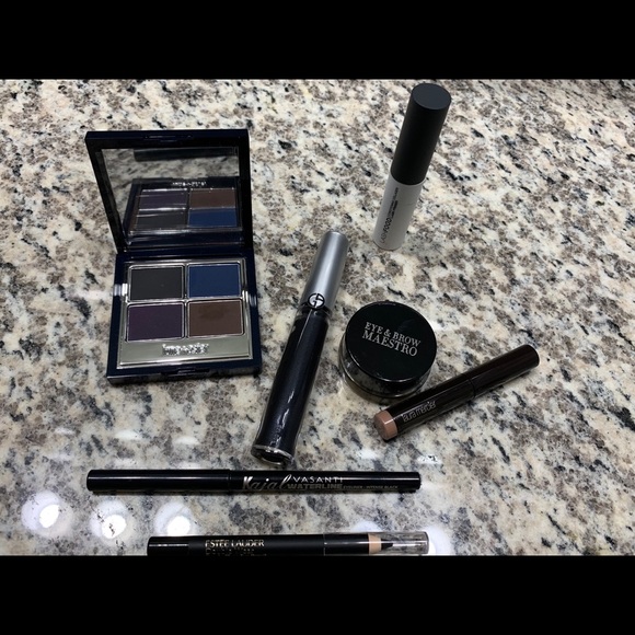 Brand New! 7 piece eye bundle. - Picture 1 of 3